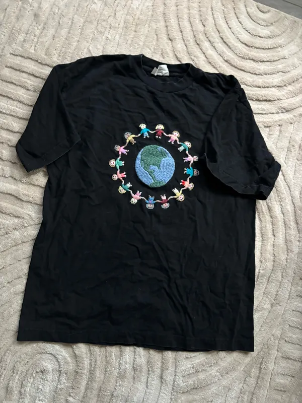black world t shirt Size XL - Image 2