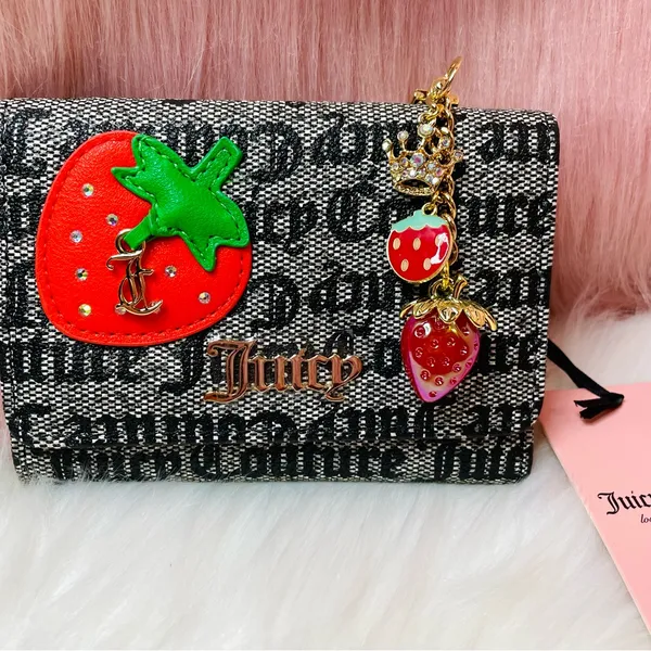 New Juicy Couture Black Beige/Liquorice Freshly Picked Camera Bag and Wallet Set - Image 9