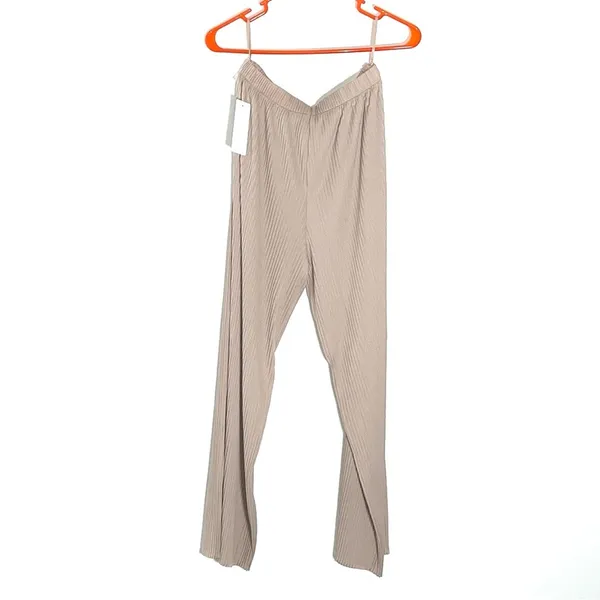 Uniqlo Women’s Plated Straight Pants - Image 4