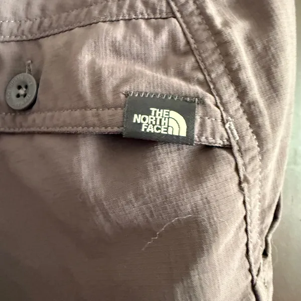 THE NORTH FACE | Dark Gray Convertible Roll up Hiking Pants | Size 8 Short - Image 6