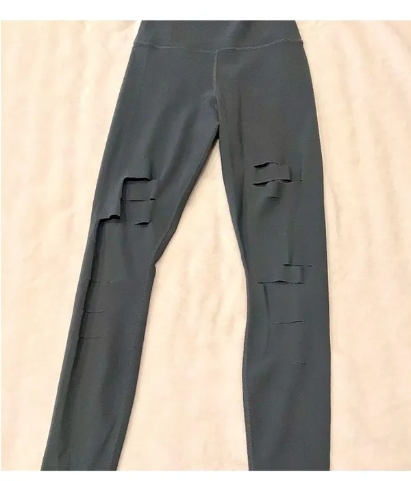 Alo warrior leggings in dark gray S - Image 3