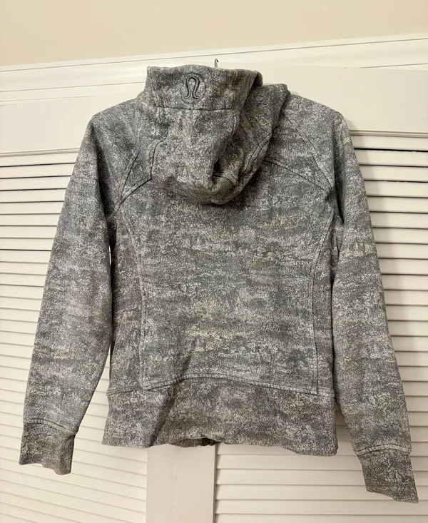 Lululemon Jacket Full-Zip - Image 2