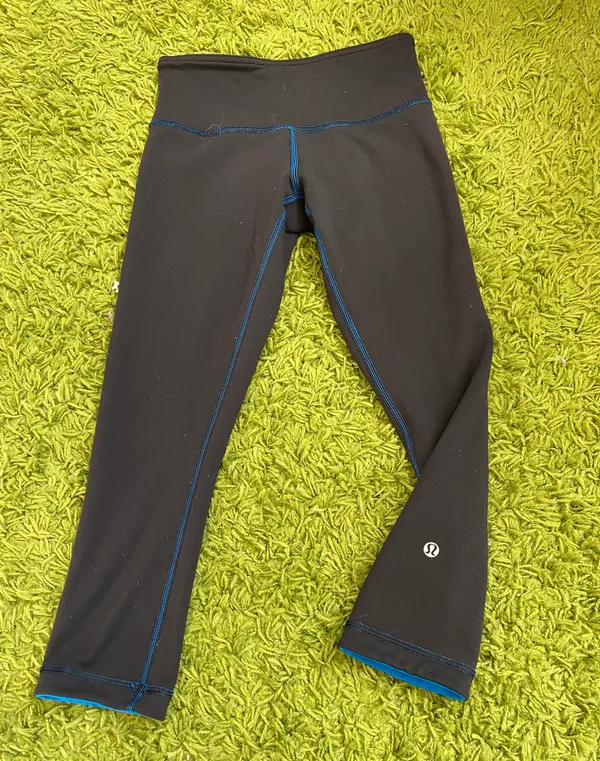 Lululemon Reversible Crop Yoga Pants - Image 2