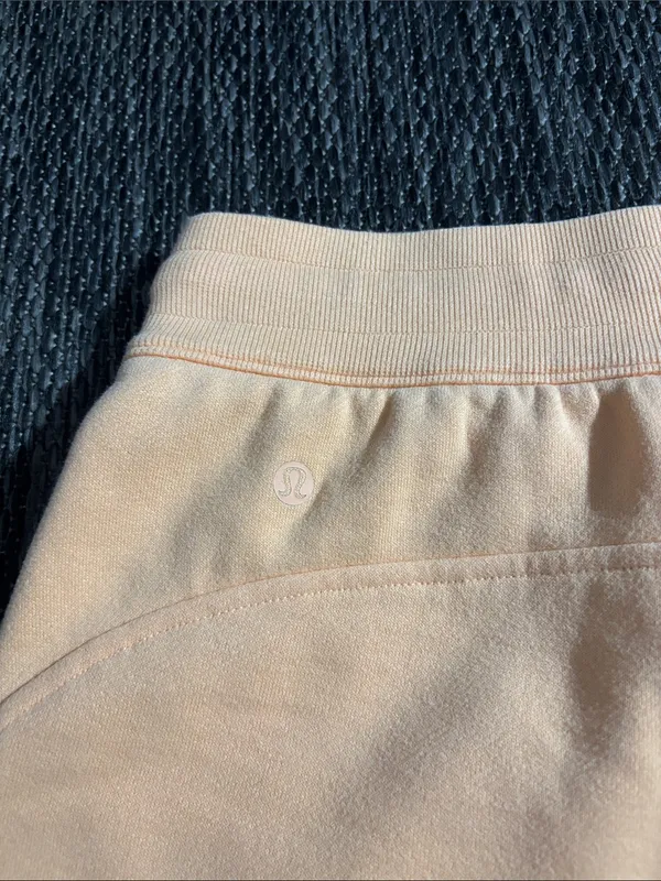 Lululemon Scuba High Rise Short 5” Light Cotton Terry Peach Bellini Size 4 - Image 5