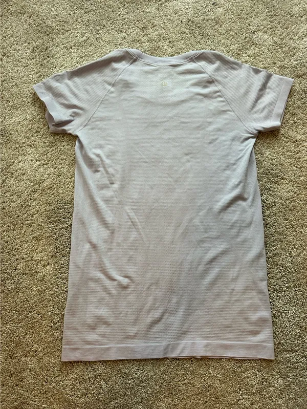 Lululemon Swiftly Tech Short Sleeve - Image 2