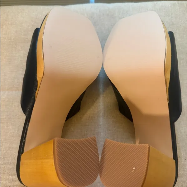 Steve Madden Black Leather Mules heels! Never worn new! - Image 5