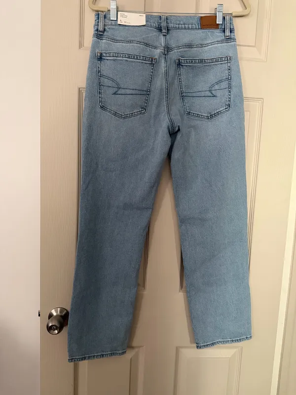 American Eagle High-Rise Jeans - Image 2