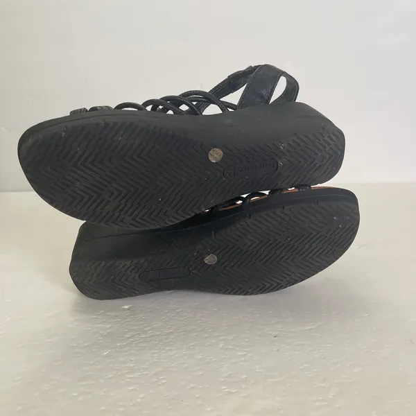 Baretraps Karlie Black Strappy Wedge‎ Sandals Womens 6M Comfort - Image 9
