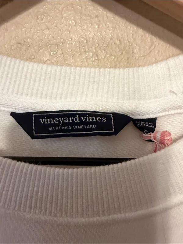 Vineyard Vines Crewneck Sweatshirt Nautical Flag Graphic Size Small NWT - Image 4