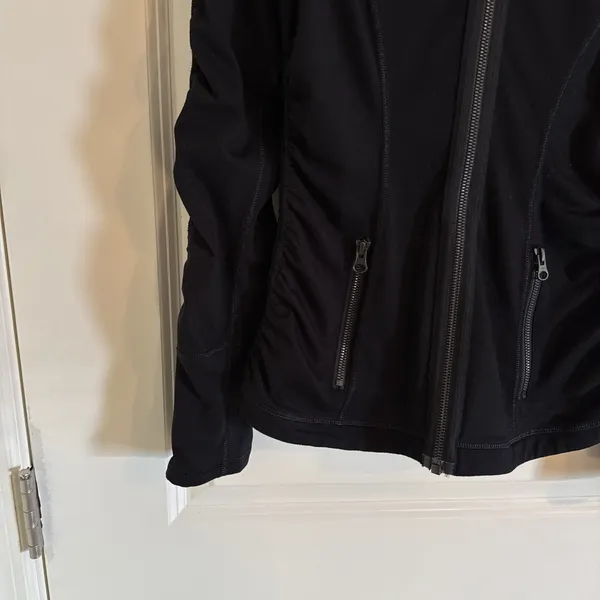 Women's Zella Black Athletic Jacket Sz XS Athlesure Runched Sleeves‎ Mesh - Image 3