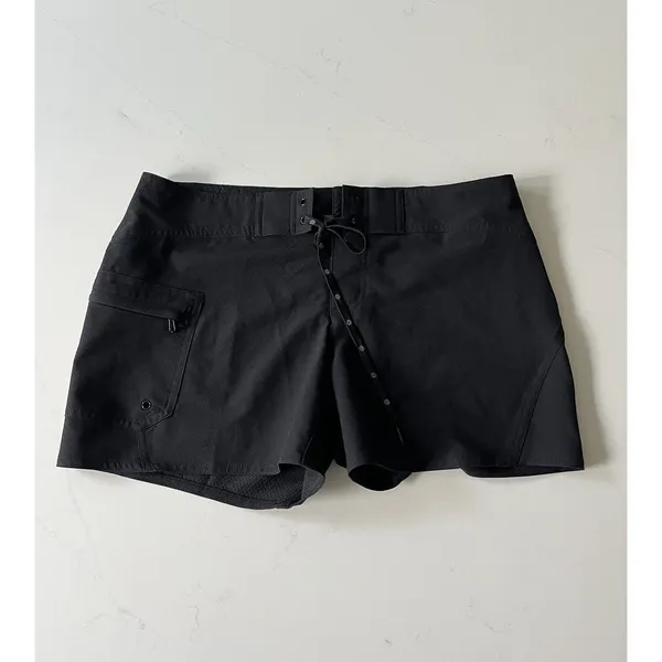 Athleta Black Clearwater Lace Up Shorts size 10 - Image 2