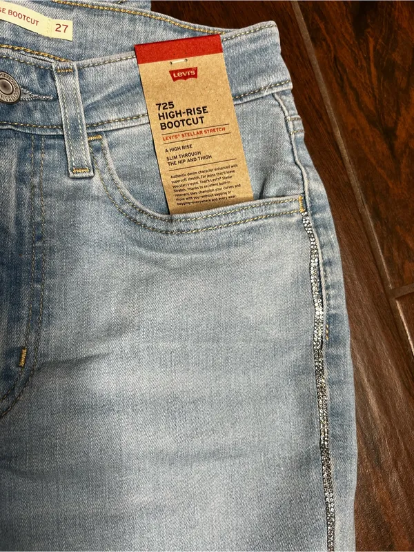 Levi’s 725 High Rise Bootcut Light Wash Rhinestone Diamonds Denim Jeans Size 27 - Image 2