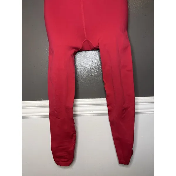 FP Movement Women XS/Small Red Sleeveless Scoop Neck Criss Cross Back Activewear - Image 3