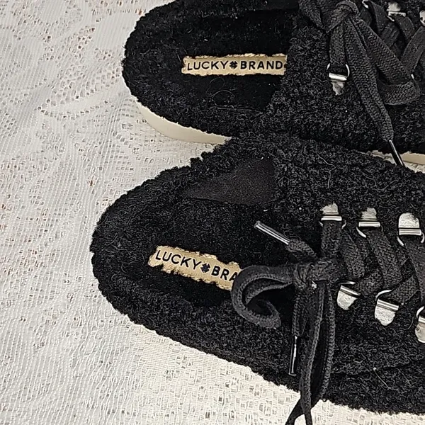 Lucky Brand Tolini faux fur sherpa platform black slip on cozy tennis shoes 7.5 - Image 2