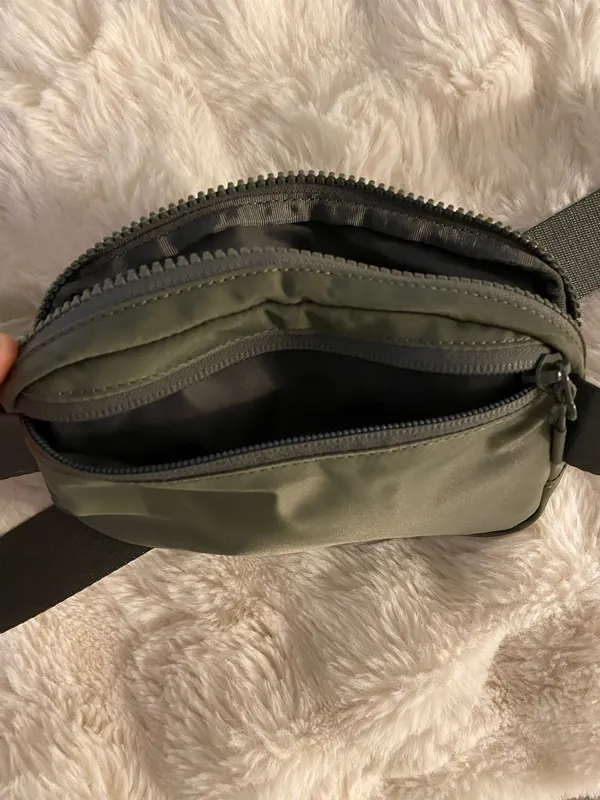 Lululemon Crossbody Bag - Image 4
