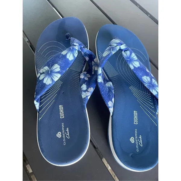 Women’s Clarks Aria Gibson Blue Floral Fabric Thong Sandals Size 10 - Image 13