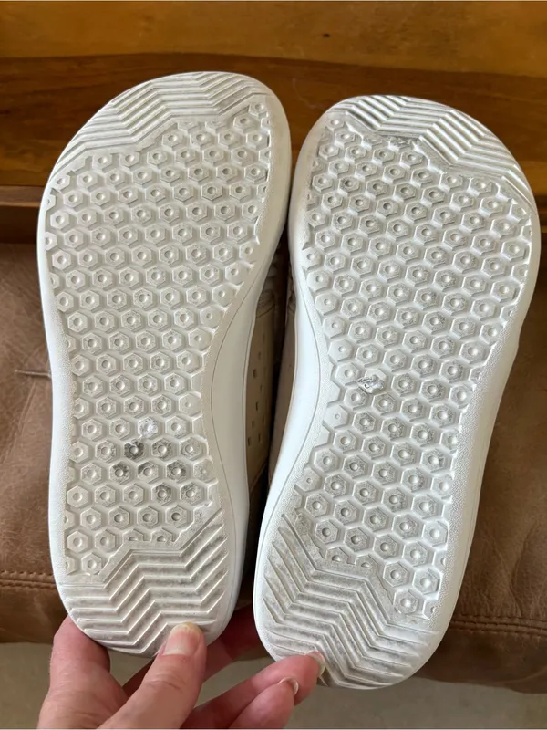 WHITIN Barefoot Sneakers Size 8 - Image 9