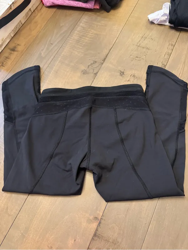 Lululemon Size 2 crop leggings - 2 pairs!!! - black - Image 7
