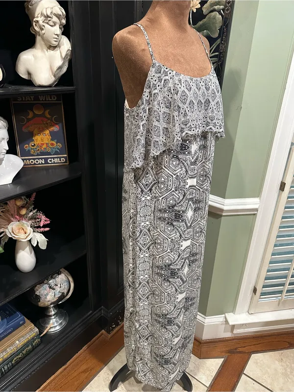Anthropologie Vanessa Virginia Fliese Maxi Dress – Size 4 - Image 4