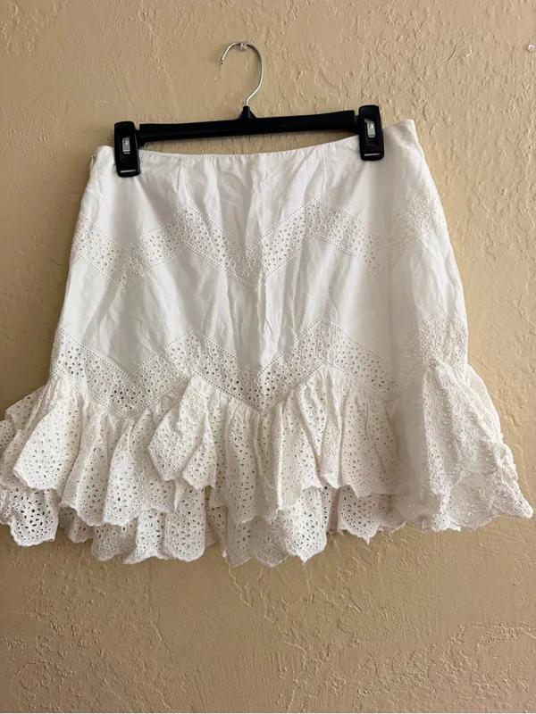 H&M White Eyelet Ruffle Mini Skirt - Image 2