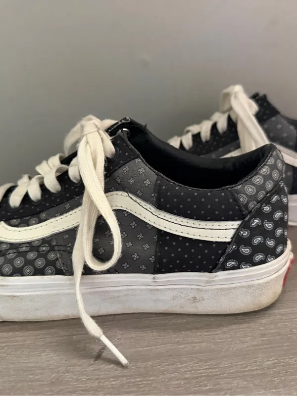 Vans Old Skool Print Patchwork Trainers black white paisley unisex; woman’s 8 - Image 3