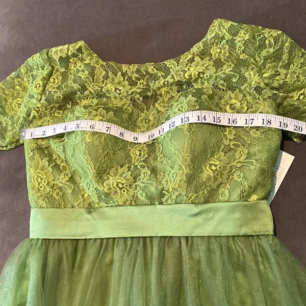 Women’s Full Length Tulle & Lace Sort Sleeve Dress with Zip Up Back Size 12 NWT - Image 9