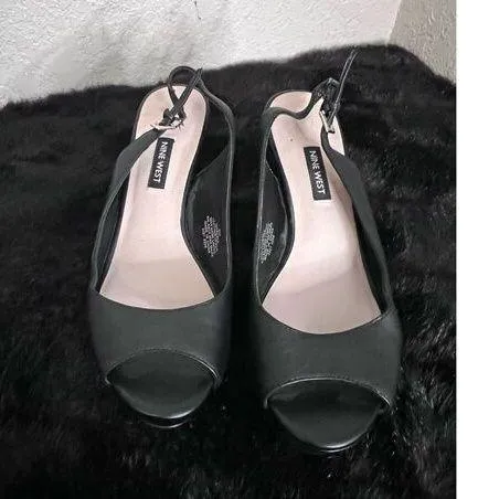 Nine West black pumps peep toe kitten heels 8 - Image 2