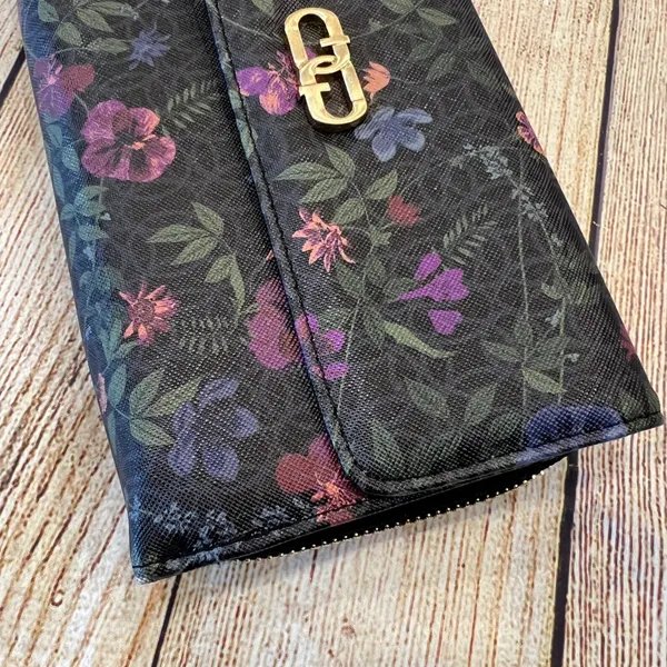 Guang TongVegan Leather Wristlet Wallet Black‎ Gold Hardware Organizer Floral - Image 2