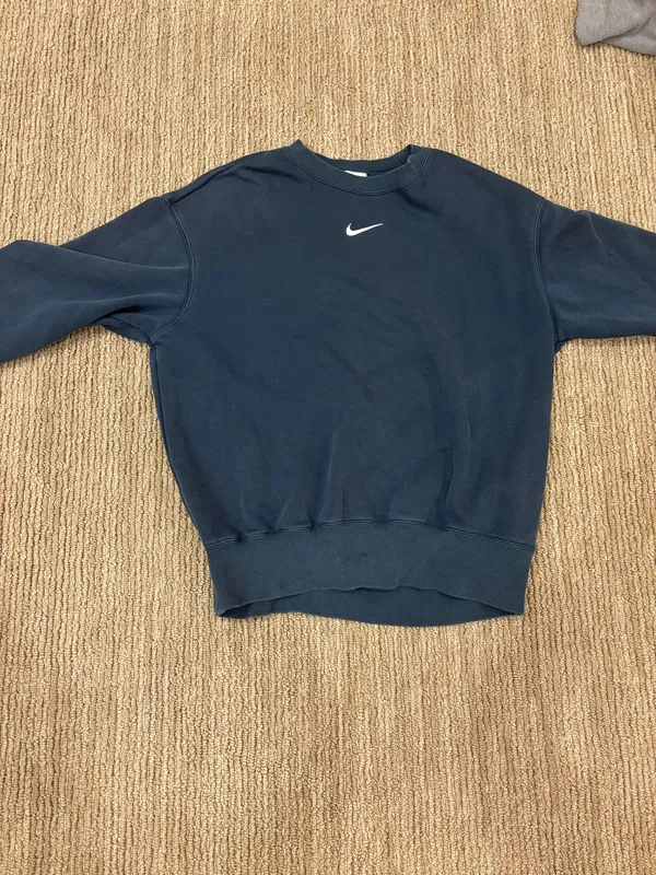 Nike Navy Blue Crewneck - Image 2