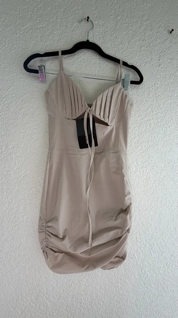 NWT PrettyLittleThing Stone Stretch Woven Pleated Tie Bust Bodycon Dress - Size US 2 - Image 7