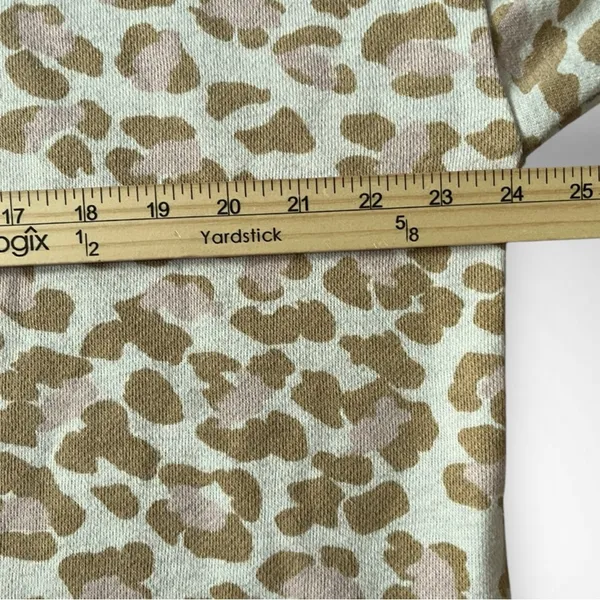 AERIE Women's Oversized Leopard Print Crewneck Sweatshirt Medium |‎ EUC - Image 11