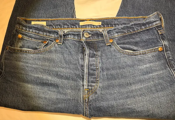 Levi’s Wedgie Straight Jeans - Image 3