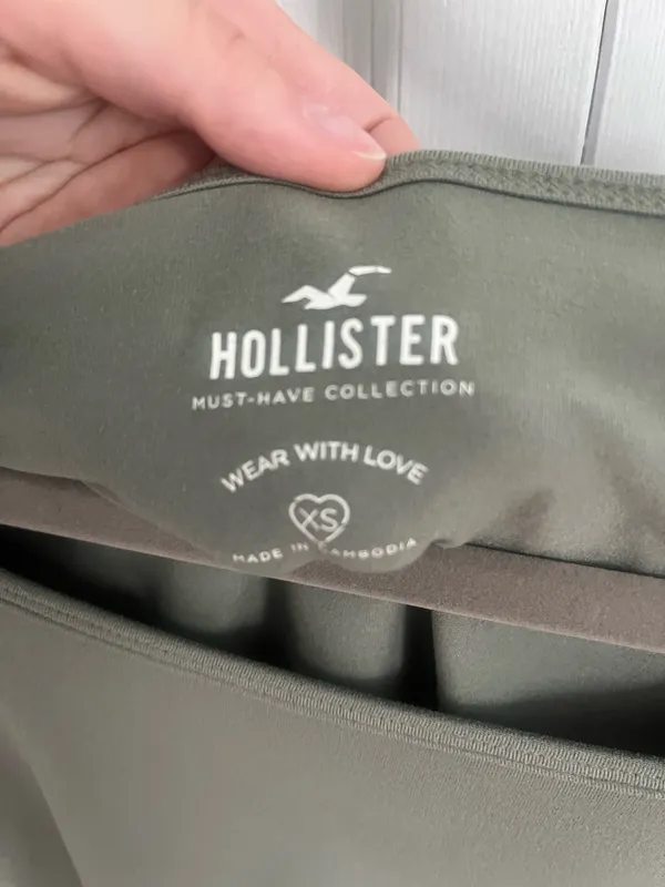 Hollister Short Sleeve Top - Image 2
