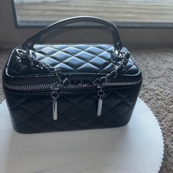 Black Quilted Top Handle Vanity Case Bag 👜 - Image 5