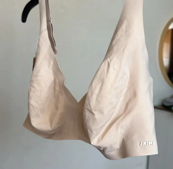 SKIMS Naked Plunge Bra 3X - Image 3
