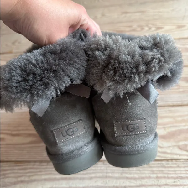 UGG Women's Gray Bailey bow mini size 8 - Image 3