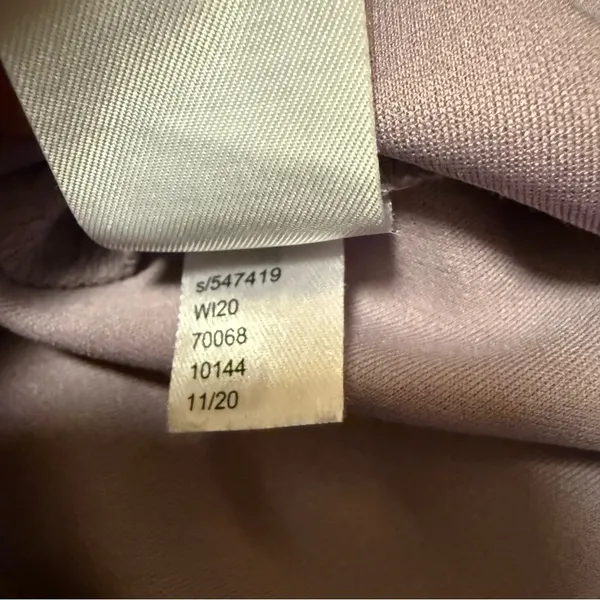 Ann Taylor Light Lilac Pleated V-Neck Top Size Large - Image 5