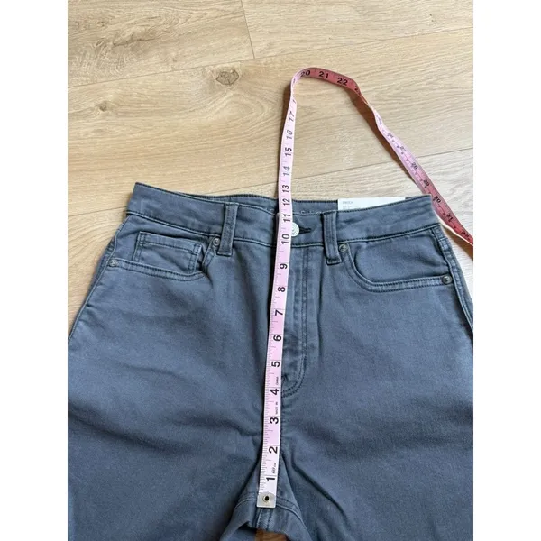 NWT Womens American Eagle Mom jeans high rise stretch gray distressed size 4/27 - Image 7