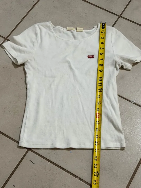 Levi's Women's Ribbed Minimalist White Perfect Crewneck Short-Sleeve Tee size S‎ - Image 9