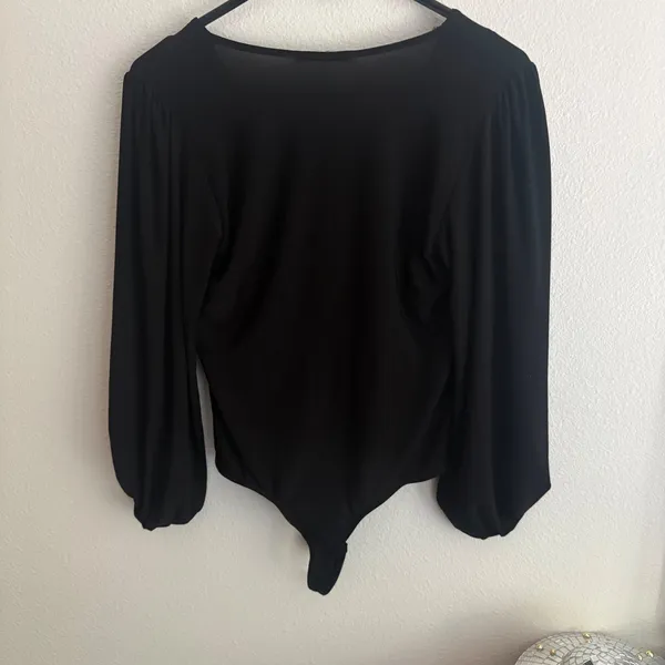 Black V-Neck Puff Sleeve Empire Waist Bodysuit Style T969 Size Medium - Image 7