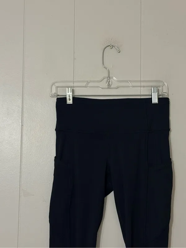 Lululemon Fast & Free 7/8 Tight II Non-Reflective 25” Black Size 6 - Image 2