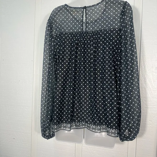 Max Studio Black Floral Sheer Long Sleeve Top Size Large EUC - Image 4