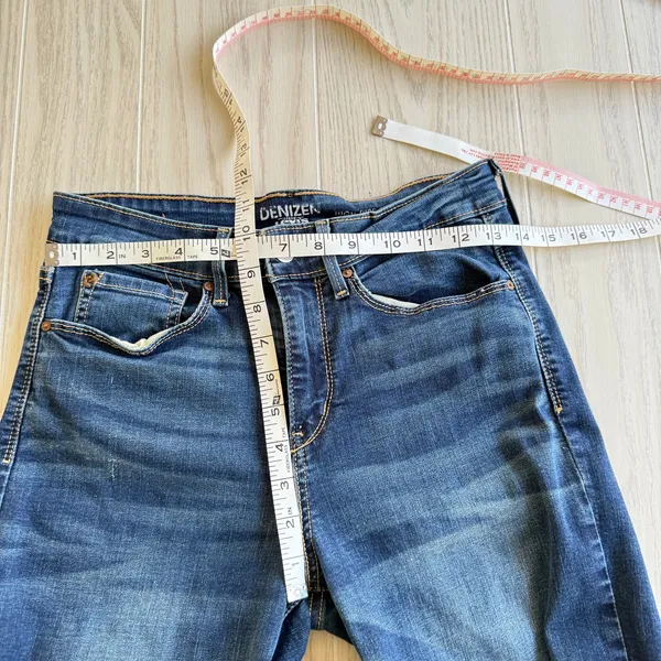 Levi’s Denizen Women’s 4S 27x28 High Rise Skinny Denim Shorts Blue - Image 5