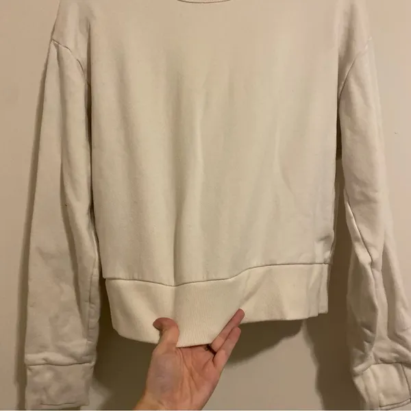 Athleta Off-White Super Soft Pullover size Small - Image 4