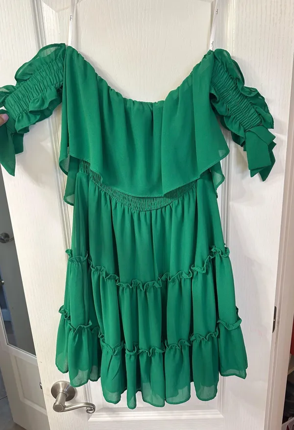 Lulus Tiers To My Heart Green Off Shoulder Small - Image 3