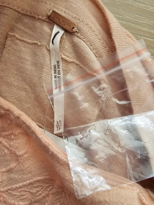 Free People NWT "I'm The One" Mixed Media Top XS Blush Pink Lace Collar​ - Image 7