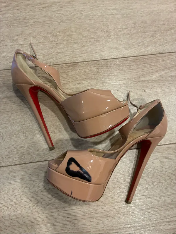 Christian Louboutin Jilopa Patent Leather Nude Stiletto Heel Size 36.5/6.5 FLAW - Image 3