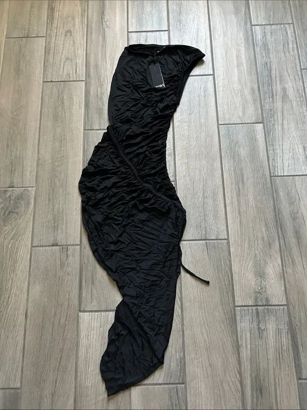 Black One-Shoulder Ruched Dress with Side Tie - Image 5