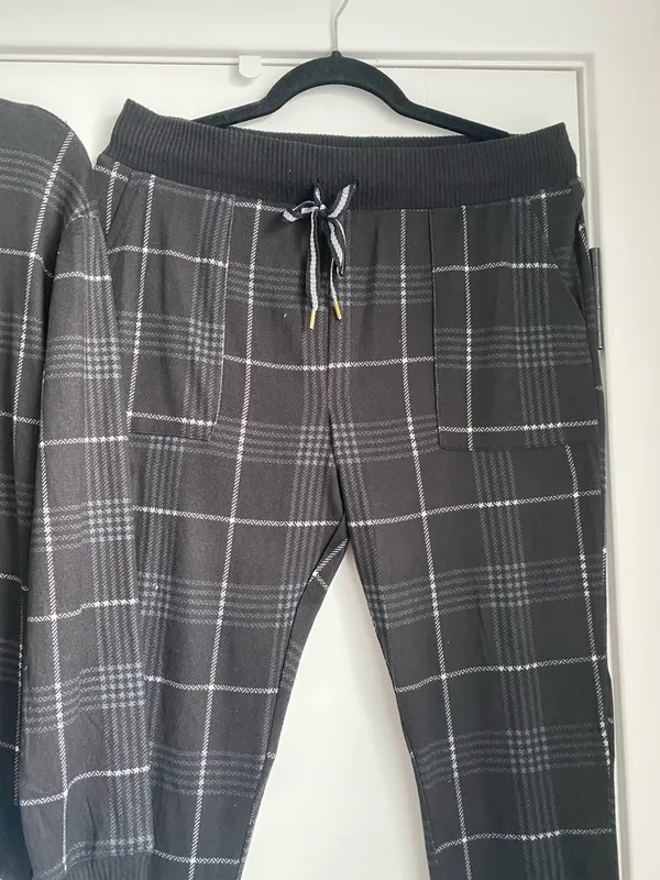 NWOT Honeydew Super Soft 2 Piece Pajama Set Black Plaid Long Sleeve Pant M - Image 3