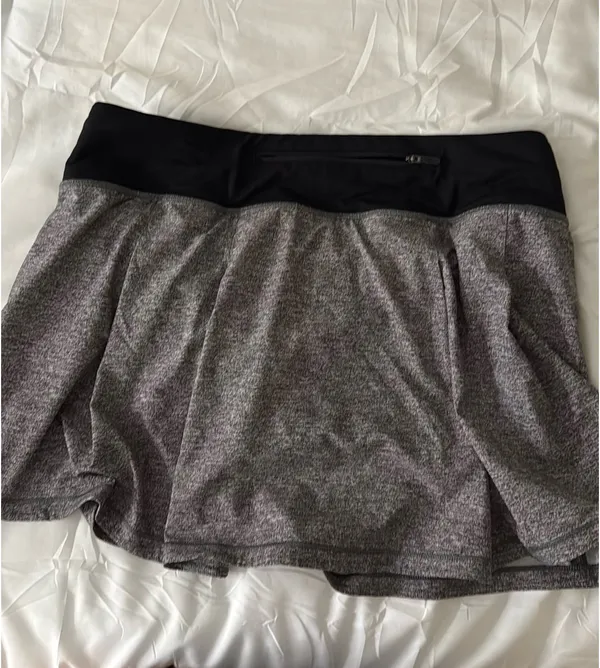 Grey lululemon skirt  - Image 3